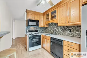 44 Hickory Ct, Jamesburg, NJ 08831 - Photo 14