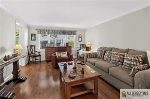 74 Amherst Ln, Monroe Township, NJ 08831 - Photo 4