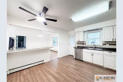 742 Grove Avenue, Edison, NJ 08820 - Photo 6