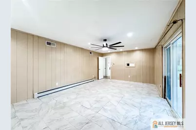 742 Grove Avenue, Edison, NJ 08820 - Photo 14