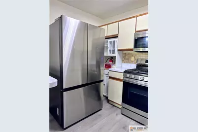 1211 Woodhaven Drive #1211, Edison, NJ 08817 - Photo 6
