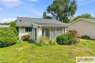 287 Oradell Dr, Monroe Township, NJ 08831 - Photo 2