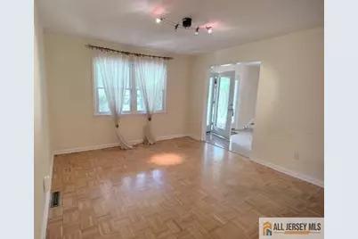 13 Greenwich Road, Edison, NJ 08820 - Photo 4