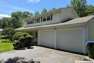13 Greenwich Rd, Edison, NJ 08820 - Photo 16