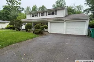 13 Greenwich Rd, Edison, NJ 08820 - Photo 1