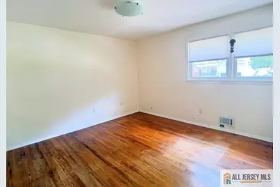 13 Greenwich Road, Edison, NJ 08820 - Photo 12