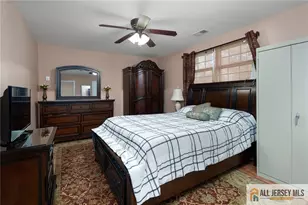 2025 Oak Tree Rd, Edison, NJ 08820 - Photo 16