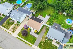 27 5th St, Sayreville, NJ 08872 - Photo 4