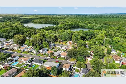 18 Woodland Road, Spotswood, NJ 08884 - Photo 8