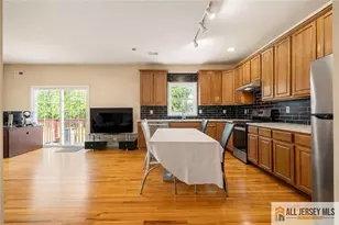 160 Teeple Pl, South Plainfield, NJ 07080 - Photo 10