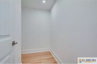 31 Riva Avenue, Milltown, NJ 08850 - Photo 10