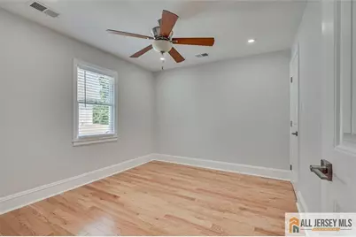 31 Riva Avenue, Milltown, NJ 08850 - Photo 12