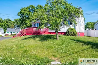 144 Bond Street, Iselin, NJ 08830 - Photo 32