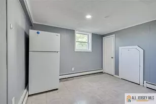 144 Bond St, Iselin, NJ 08830 - Photo 28