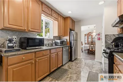 10 Helen Court, Piscataway Township, NJ 08854 - Photo 12