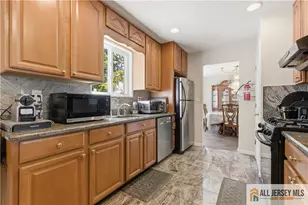 10 Helen Ct, Piscataway Township, NJ 08854 - Photo 12