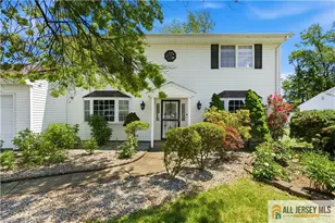 10 Helen Ct, Piscataway Township, NJ 08854 - Photo 1