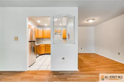 35 Brighton Way, North Brunswick Township, NJ 08902 - Photo 2