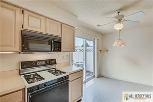 33 Keith Ct, South Brunswick Township, NJ 08824 - Photo 6