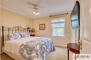 25 Dickinson Rd, South Brunswick Township, NJ 08824 - Photo 20