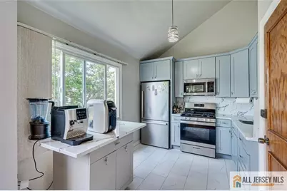 89 Whitman Street, Carteret, NJ 07008 - Photo 14