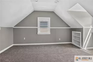 16 Oakwood Pl, North Brunswick Township, NJ 08902 - Photo 18