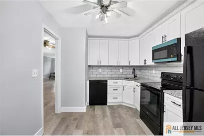 4 James Madison Court #B, Monroe Township, NJ 08831 - Photo 4
