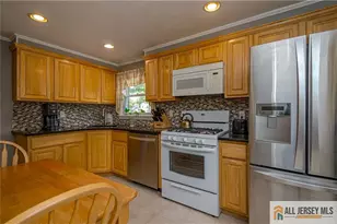 4 Ruth Pl, Middlesex, NJ 08846 - Photo 4