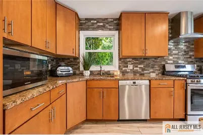 4 Alexander Road, East Brunswick Township, NJ 08816 - Photo 10