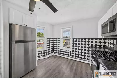 125 White Horse Avenue, Hamilton Township, NJ 08610 - Photo 4