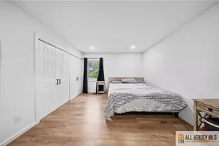 32 Lebed Dr, Franklin Township, NJ 08873 - Photo 14