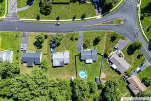 19 Stanworth Rd, South Brunswick Township, NJ 08824 - Photo 18