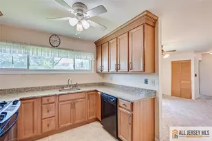 19 Stanworth Rd, South Brunswick Township, NJ 08824 - Photo 4