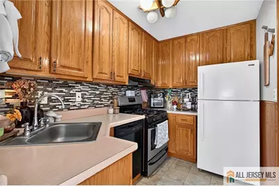 324 Green Street, Woodbridge Township, NJ 07095 - Photo 10