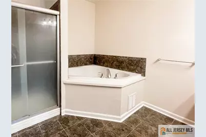 105 Regency Place, Woodbridge Township, NJ 07095 - Photo 22