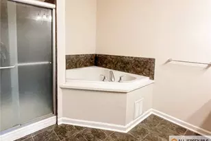 105 Regency Pl, Woodbridge Township, NJ 07095 - Photo 22