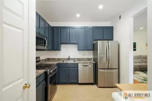 258 Pinelli Dr, Piscataway Township, NJ 08854 - Photo 10