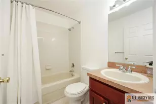 258 Pinelli Dr, Piscataway Township, NJ 08854 - Photo 24