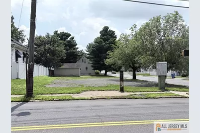 636 King Georges Road, Fords, NJ 08863 - Photo 1