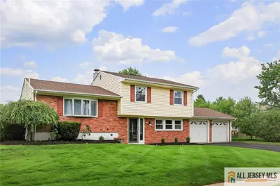 525 Shirley Parkway, Piscataway Township, NJ 08854 - Photo 2