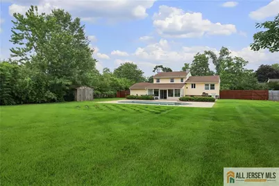 525 Shirley Parkway, Piscataway Township, NJ 08854 - Photo 32