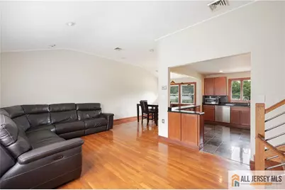 525 Shirley Parkway, Piscataway Township, NJ 08854 - Photo 14