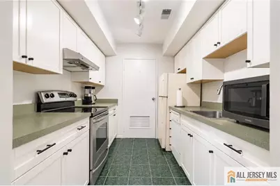 50 Prospect Street #50-11, Metuchen, NJ 08840 - Photo 6
