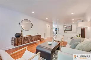 403 Somerset Ct, South Brunswick Township, NJ 08540 - Photo 4