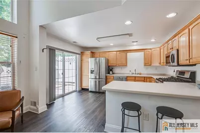 403 Somerset Court, South Brunswick Township, NJ 08540 - Photo 12