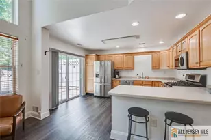 403 Somerset Ct, South Brunswick Township, NJ 08540 - Photo 12