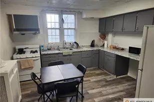 7 N Georgia Ave, Atlantic City, NJ 08401 - Photo 2