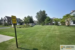 510 Sunshine Ct, Sayreville, NJ 08859 - Photo 20