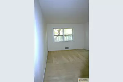 3 Piccadilly Circus #103, Sayreville, NJ 08872 - Photo 18