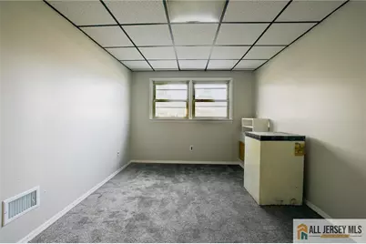 18 Kierst Street, Sayreville, NJ 08859 - Photo 24